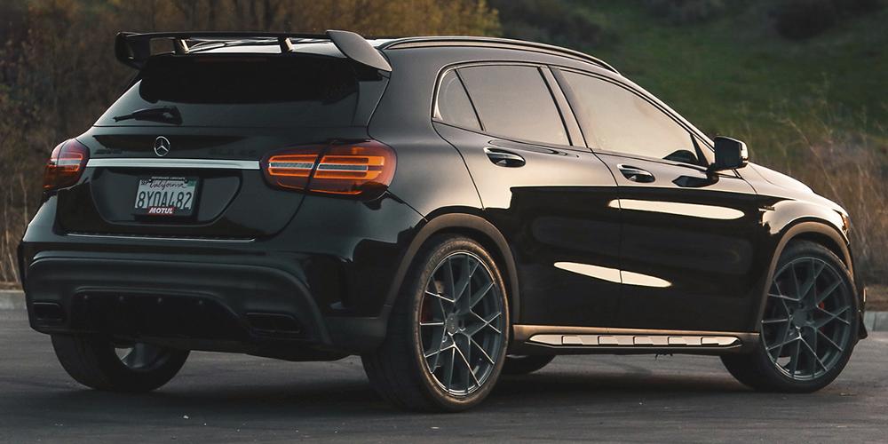 Mercedes-Benz GLA45 AMG TSW Sector
